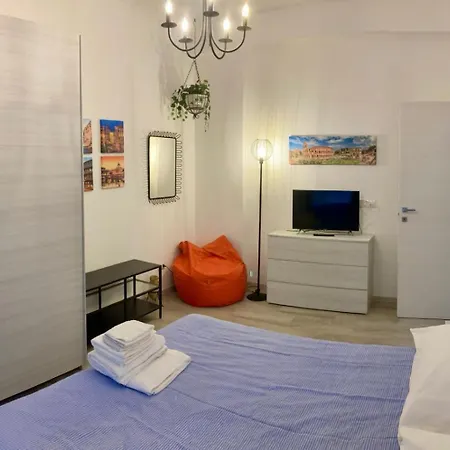 Brandnew Luxury House Near Metro Station *