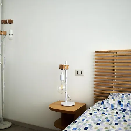 Apartment Brandnew Luxury House Near Metro Station